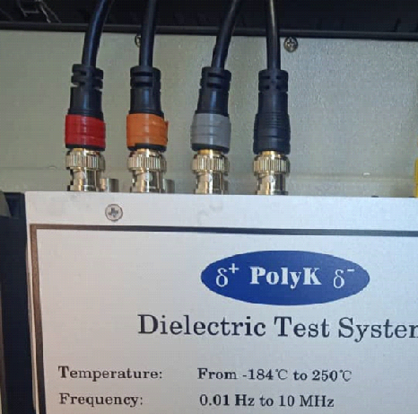 Système de mesures diélectriques Température de -184°C à 250°C Fréquence de 0.01Hz à 10MHz